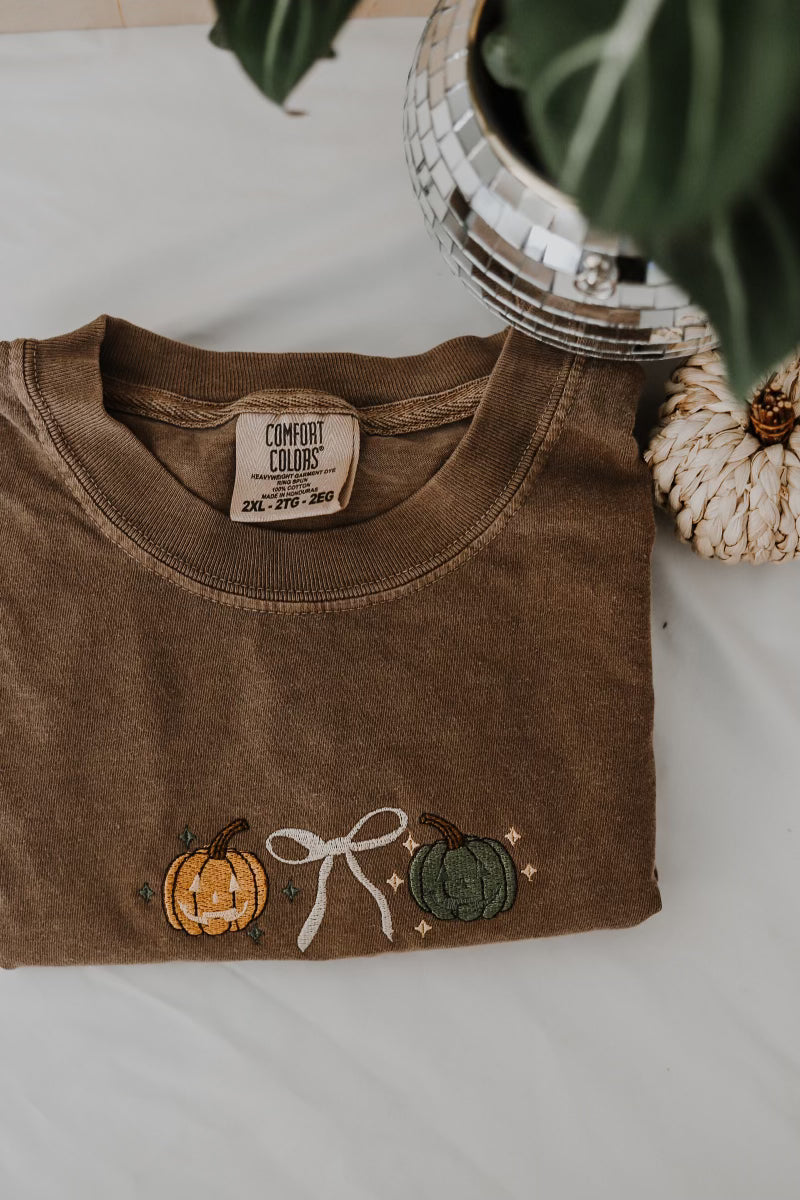 bow + pumpkins embroidered tee