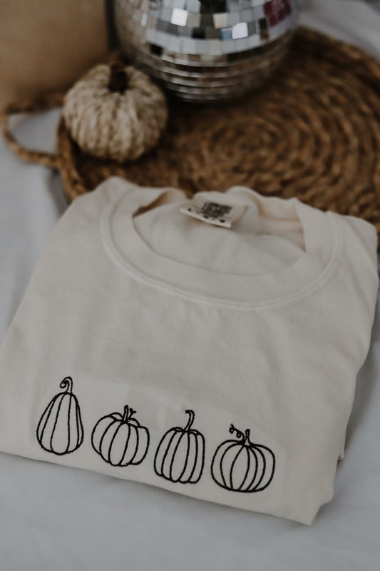 pumpkins embroidered tee