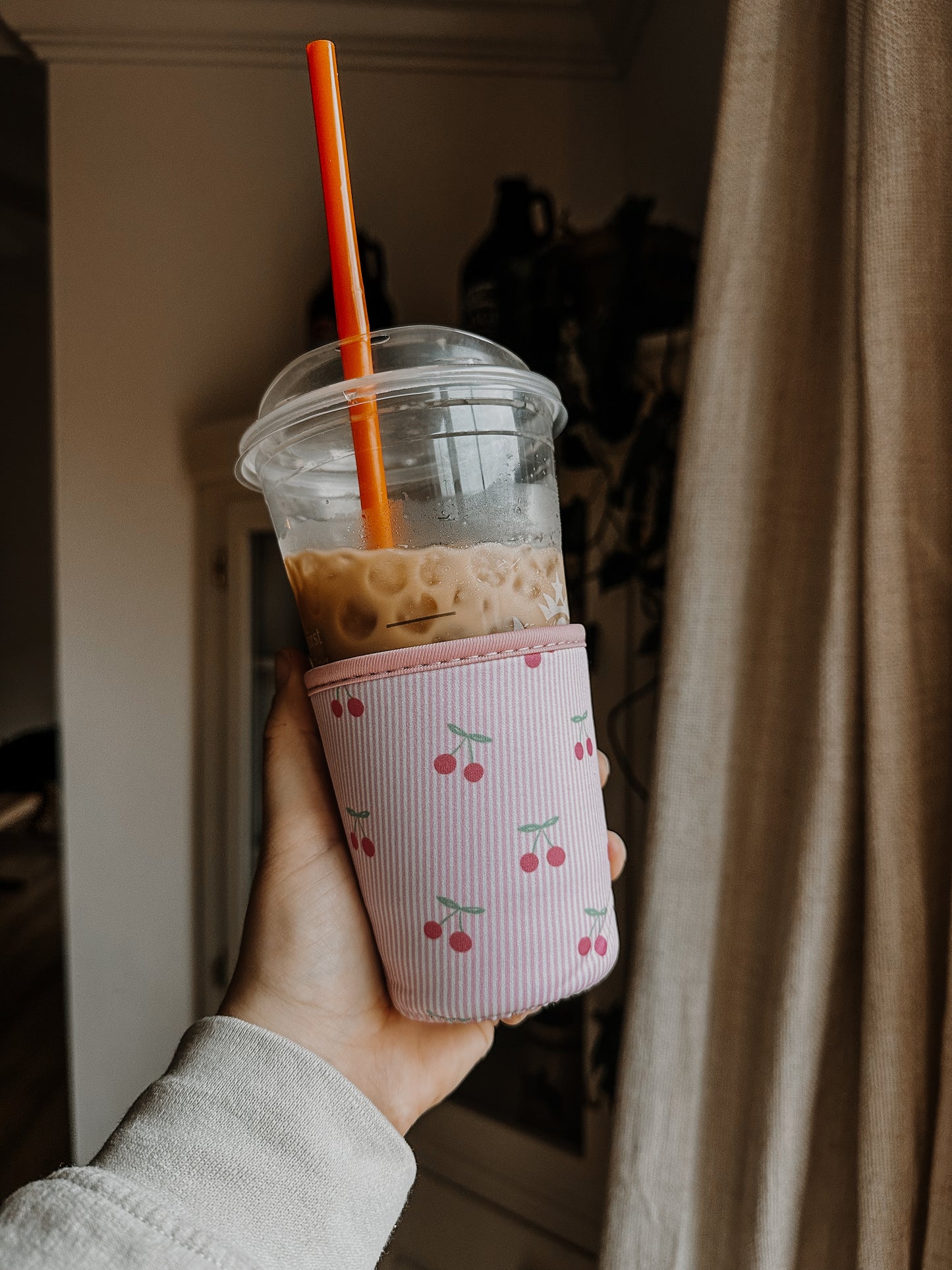 cherry medium drink sleeve